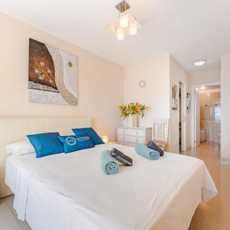 Brilliant Veril del Duque with Heated Pool - Two-Bedroom Apartment with Ocean View - 22