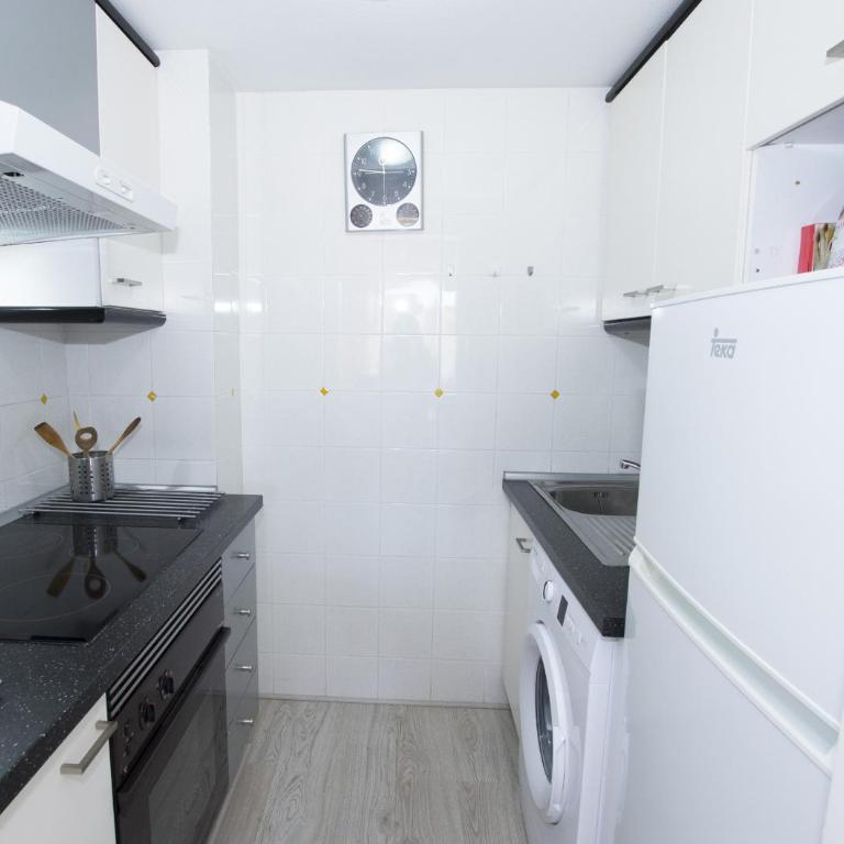 EDIFICIO APOLO 7 - Apartamento con vistas y balcón - 5