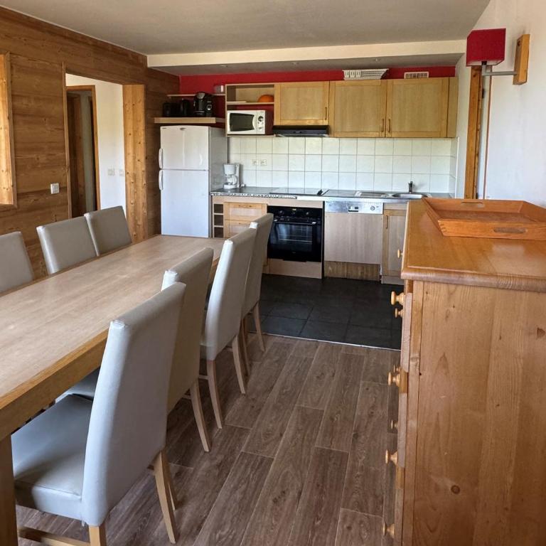 Grand 5 pièces pour 10 pers. avec cheminée et animaux admis - Appartement 4 Chambres - 8