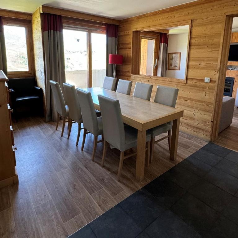 Grand 5 pièces pour 10 pers. avec cheminée et animaux admis - Appartement 4 Chambres - 9