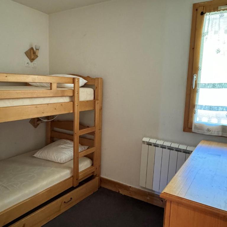 Grand 5 pièces pour 10 pers. avec cheminée et animaux admis - Appartement 4 Chambres - 13