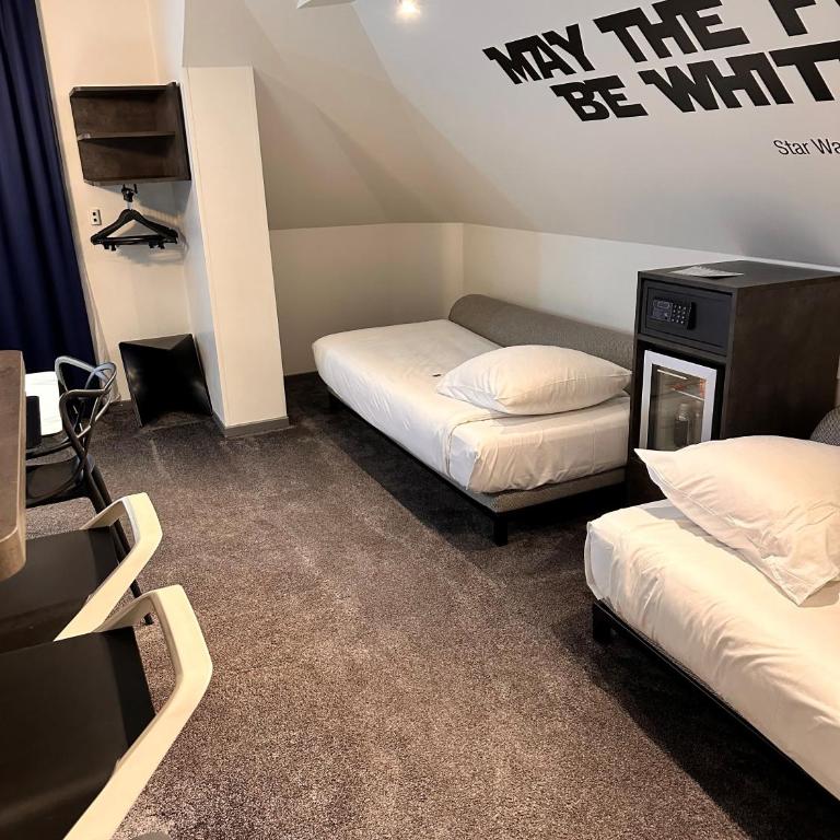 Hôtel Kyriad Rennes Centre Gare - Hébergement 1 Lit Double et 2 Lits Simples - 4