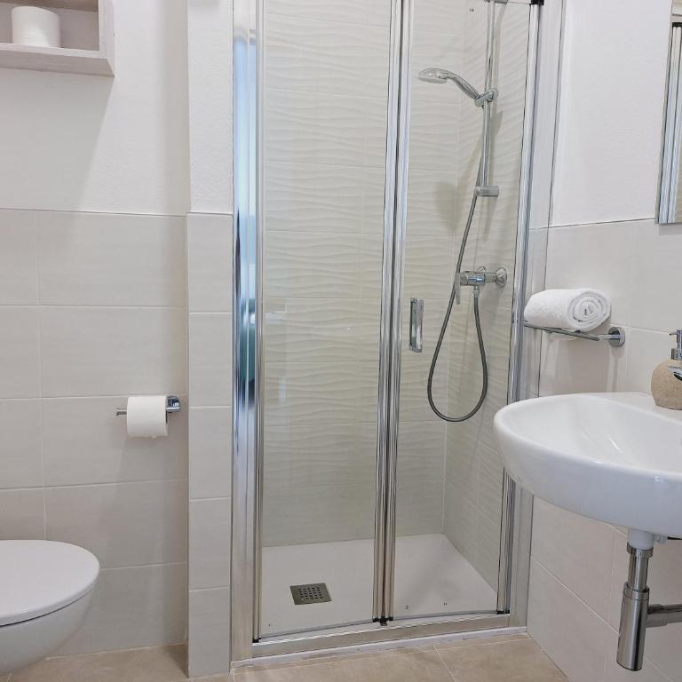 Re Lear Expo - Appartamento con 3 Camere da Letto - Piano Alto - 12