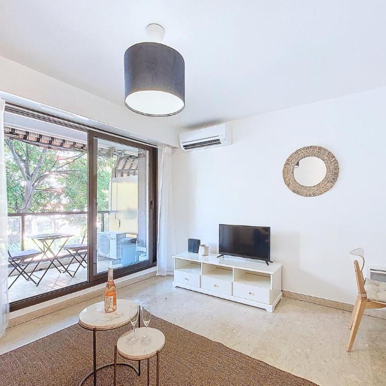 Nestor&Jeeves - KALLISTA - Central - Balcony - Studio avec Balcon - 11