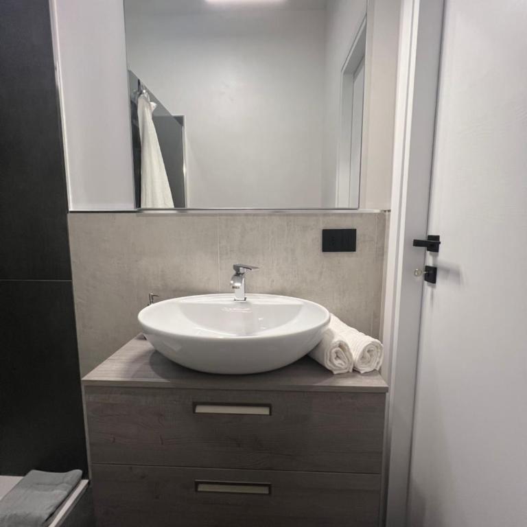 Lili House - San Salvario & Molinette - Appartamento con 1 Camera da Letto - 12