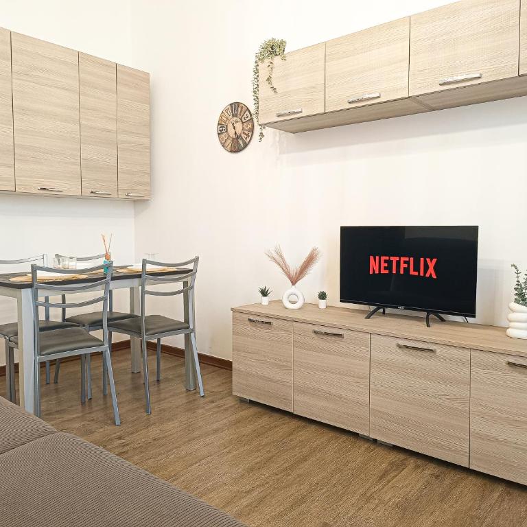 S&M APARTMENTS "Casa Barbara"- Intero appartamento vicino a Metro M2 e Ospedale - Appartamento con 2 Camere da Letto - 8