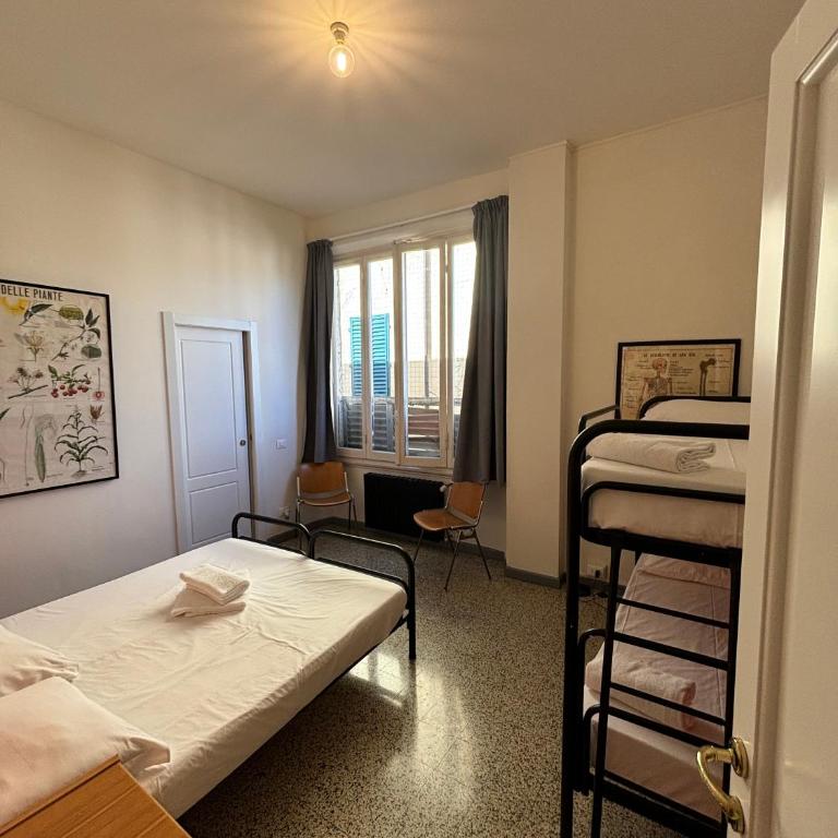 Ostello Tasso - Camera Familiare - 9
