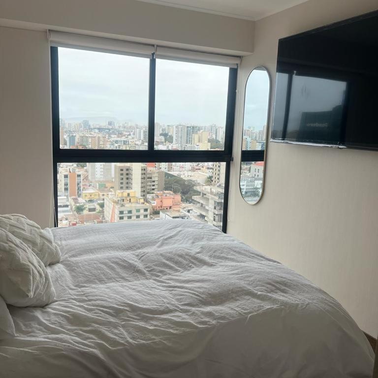 Deluxe Aparment San Isidro - Three-Bedroom Apartment - 13