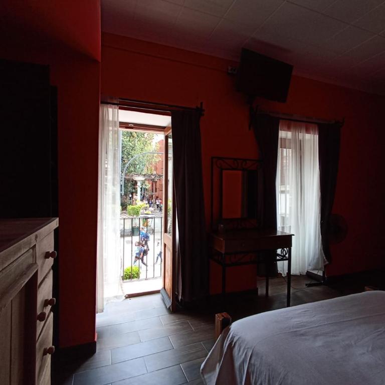 Vista Reforma - Double Room with Balcony - 11