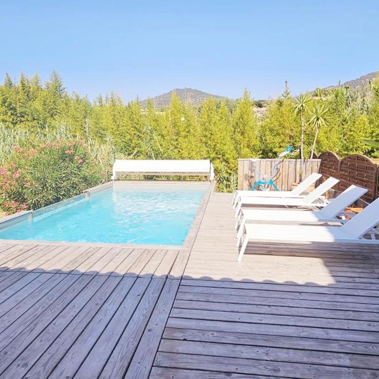 Villa Familiale Surequipée 16p Piscine Babyfoot Billard Boulodrome - Six-Bedroom House - 70