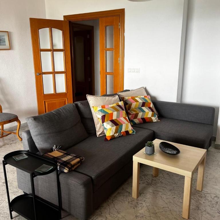 Apartamento frente al mar en Torremolinos, Málaga - Three-Bedroom Apartment - 11