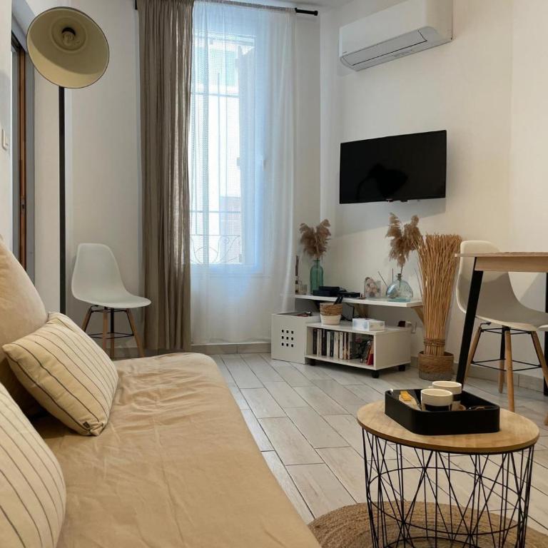 Joli appartement hypercentre T2, classé meublé de tourisme 3 avec parking gratuit - Appartement 1 Chambre - 5