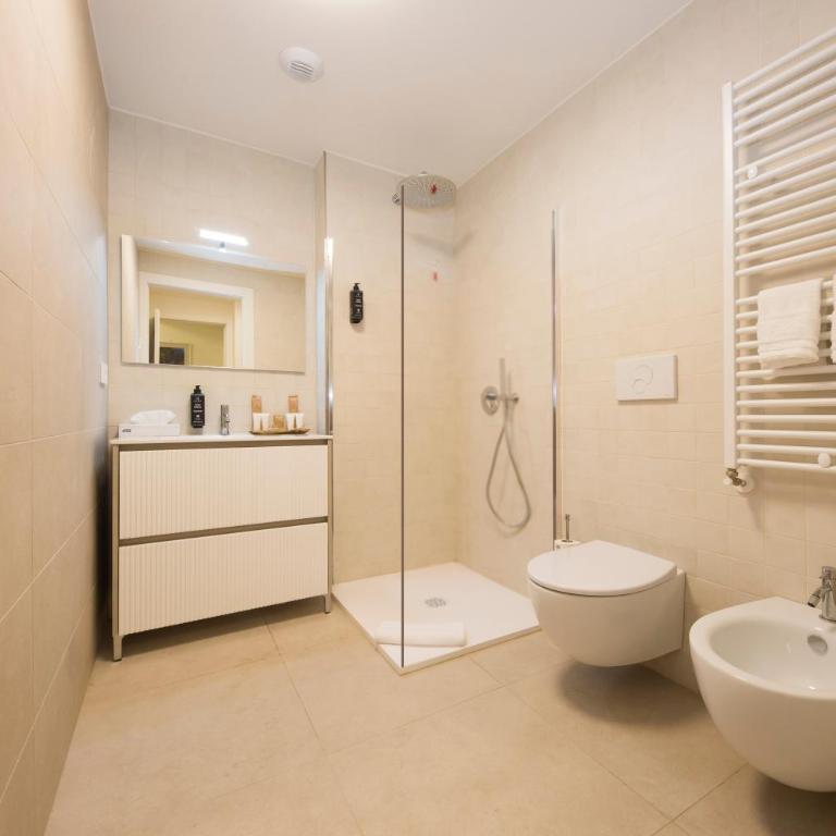 Waterfront Luxury 1BR, Free PARKING, AC, NETFLIX & WIFI BY TILO LUX - Appartamento Deluxe con 1 Camera da Letto - 2