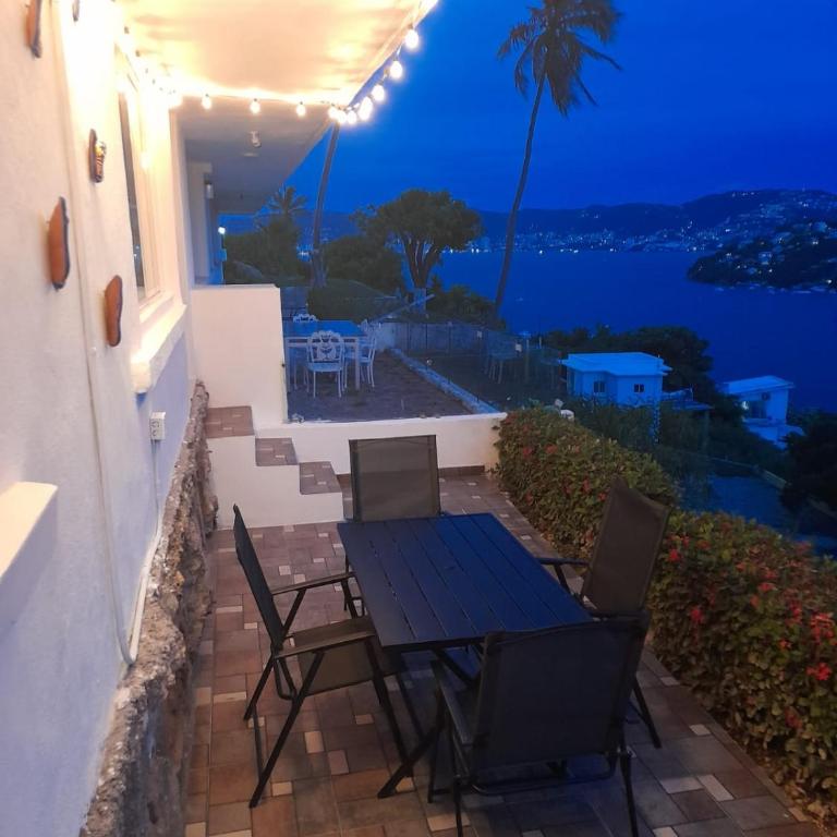 Departamento con la mejor Vista de Acapulco - Three-Bedroom Apartment - 4