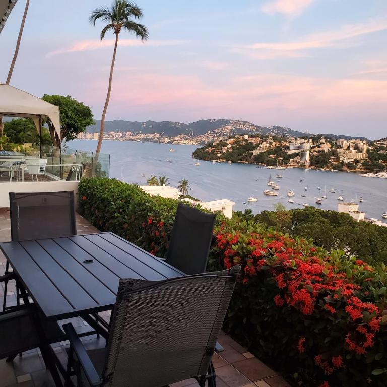 Departamento con la mejor Vista de Acapulco - Three-Bedroom Apartment - 11