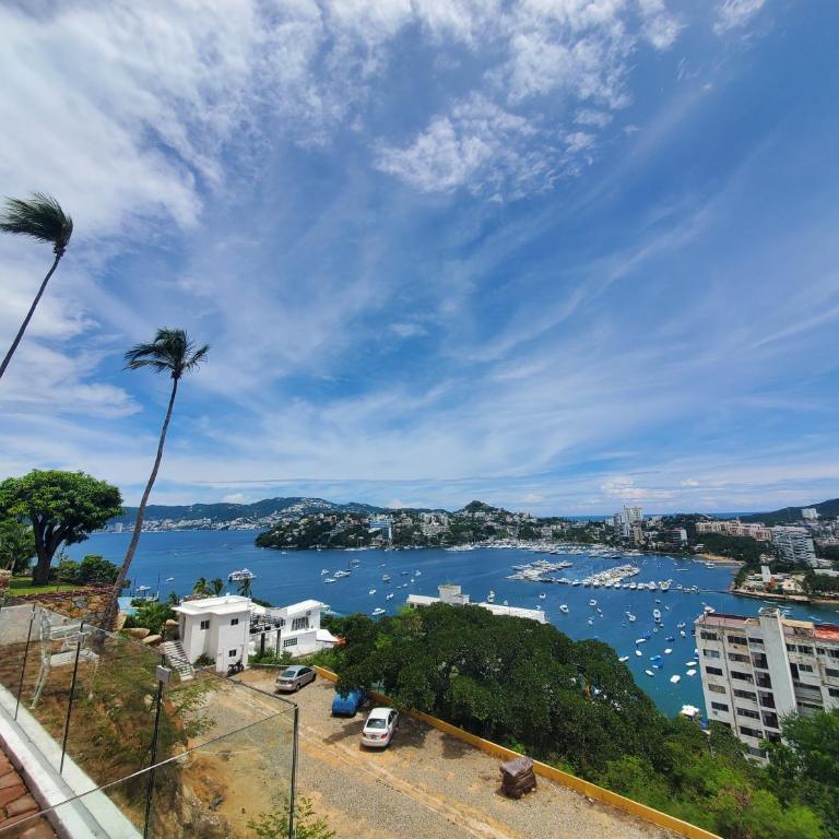 Departamento con la mejor Vista de Acapulco - Three-Bedroom Apartment - 19