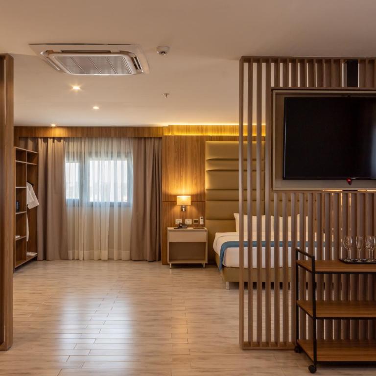 Tryp by Wyndham Asuncion - Habitación Premium con cama extragrande - no fumadores - 3