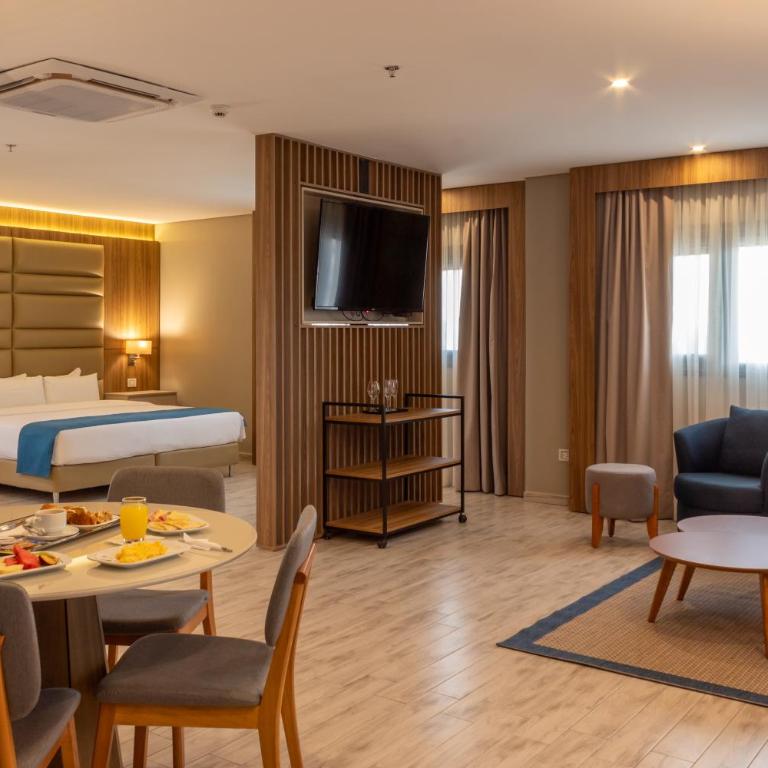 Tryp by Wyndham Asuncion - Habitación Premium con cama extragrande - no fumadores - 4