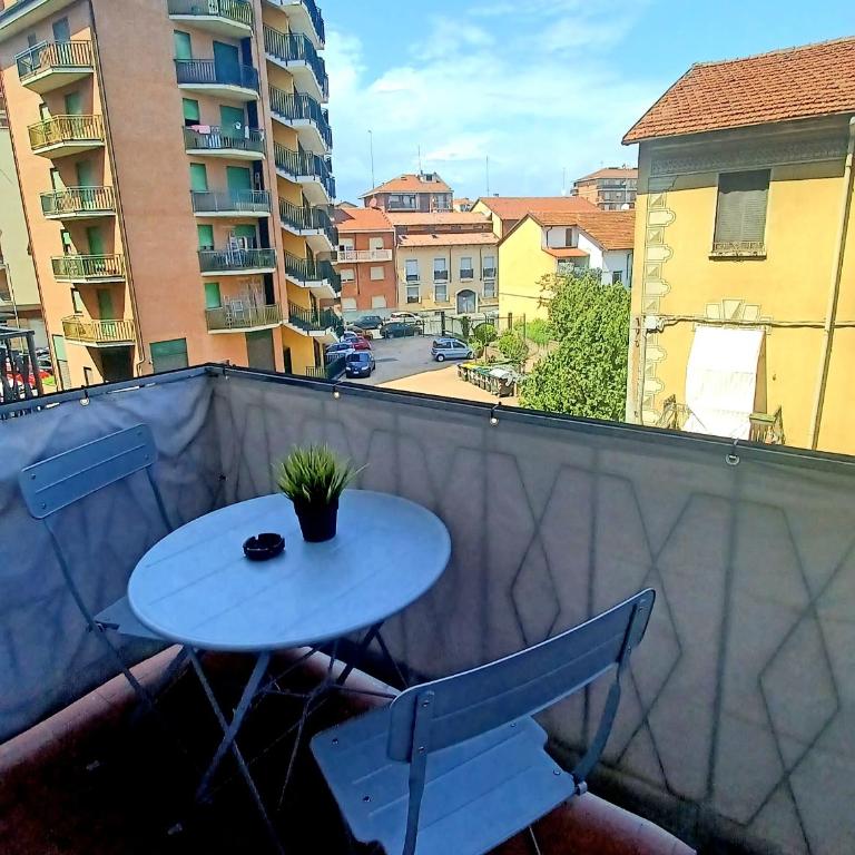 Intero appartamento luminoso e accogliente ! - One-Bedroom Apartment - 21