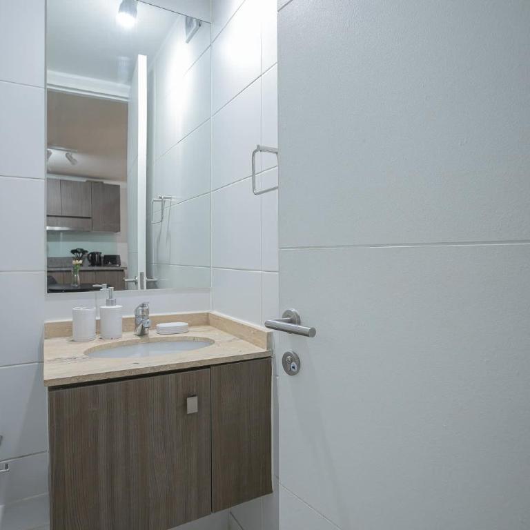 Experimenta el Alma Vibrante de Nuestra Capital - Apartamento - 37