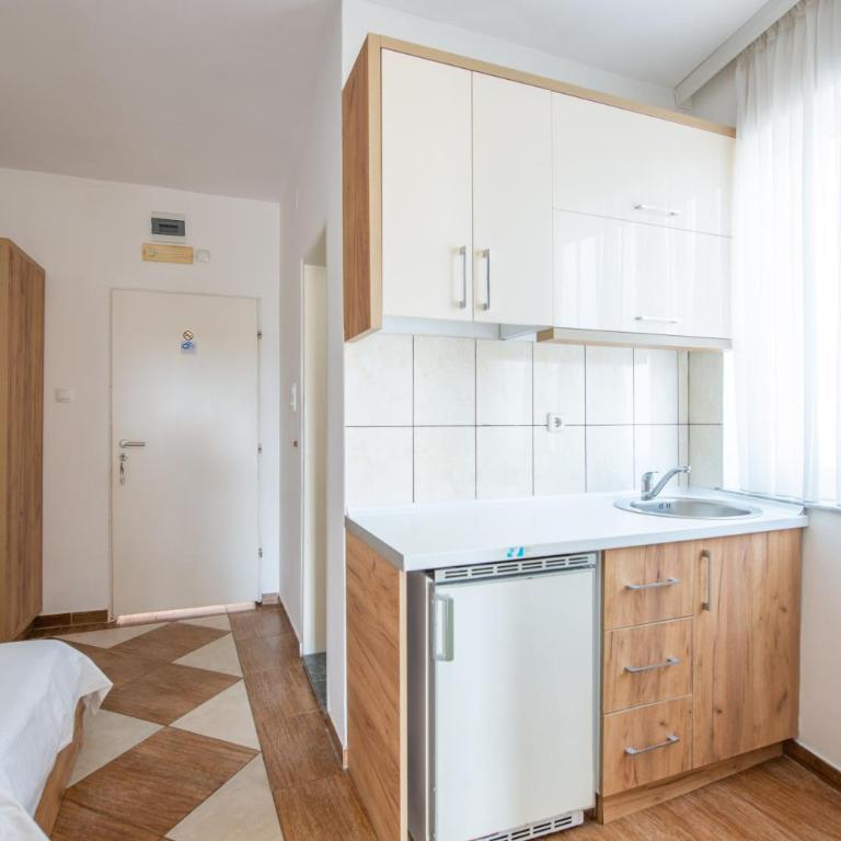 Lana Apartments Nr 12 - Two-Bedroom Apartment - 10