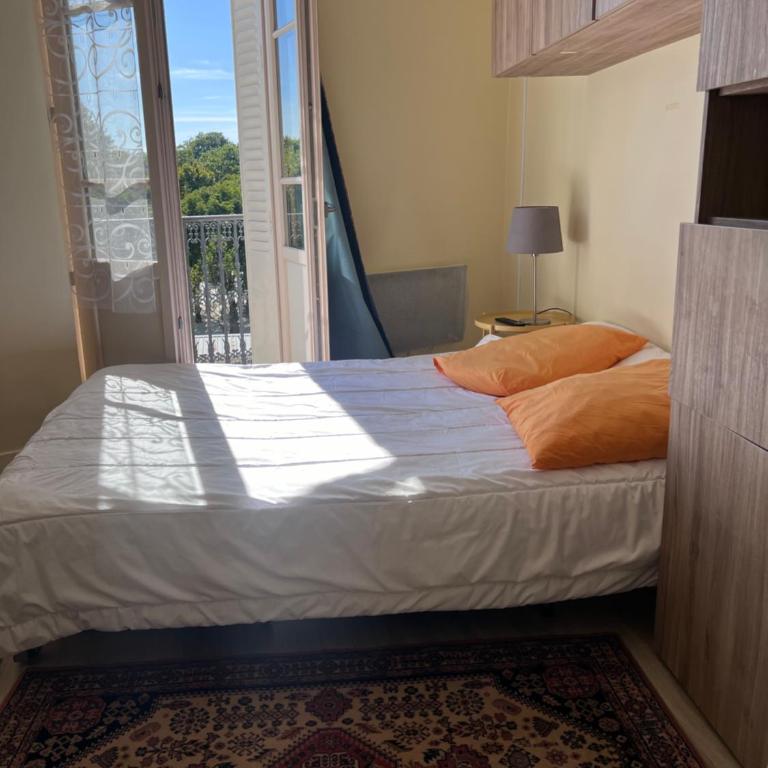 LE SPLENDID - Hypercentre - Proche Opéra & Parcs - Thermes - Appartement 1 Chambre - 53