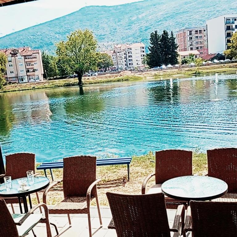 Apartman centar grada 1 - Apartman sa Pogledom na Bazen - 1