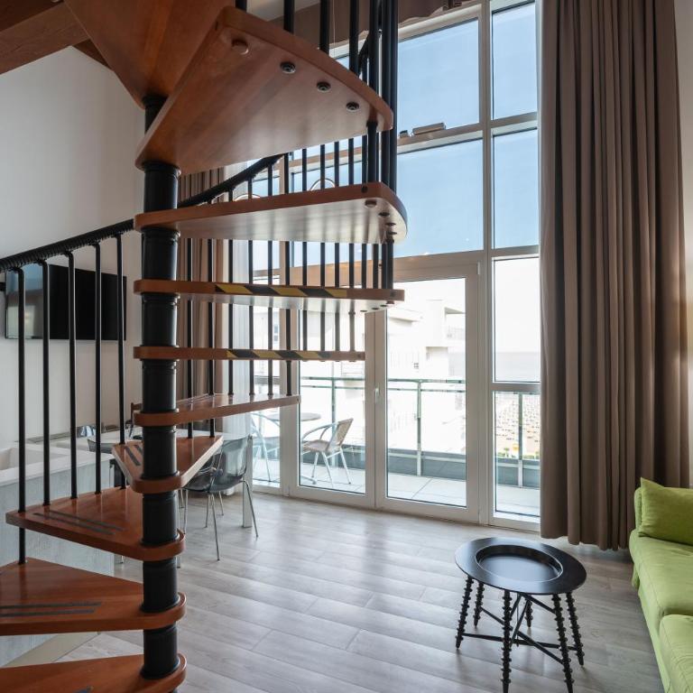 Hotel Marzia Holiday Queen - Suite con Balcone e Vista Mare - 6
