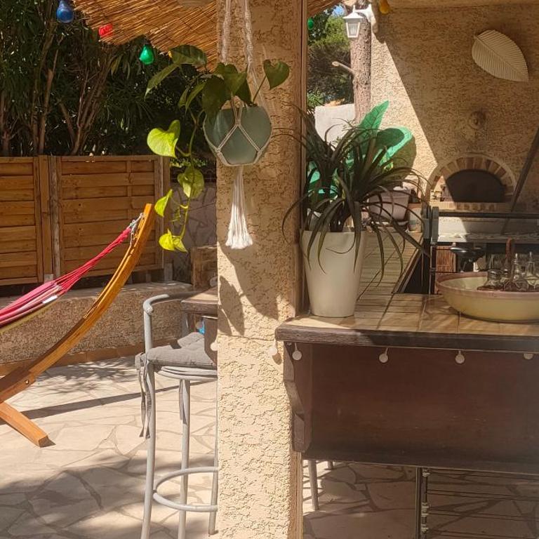 Maison Villa d'exception meublée piscine privée & cheminée a 2min plage et commerces - Villa - 8