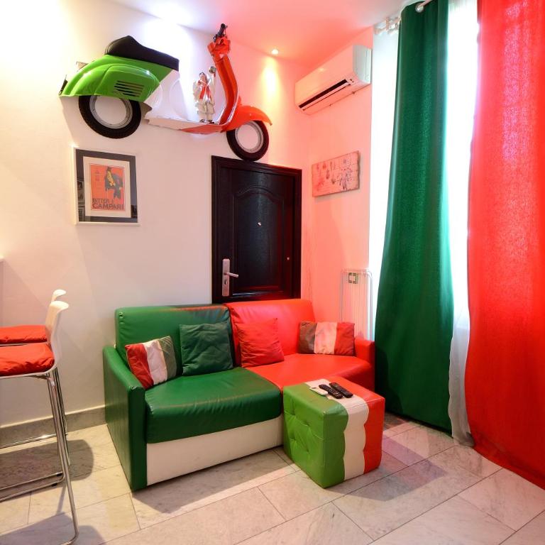 Bellissimo Mini Appartamento a Tema Bandiera Italiana, Potente Wi-Fi, 3 linee metropolitane dietro casa, Collegato Direttamente con Aeroporto di Malpensa e Rho fiera - Appartamento con 1 Camera da Letto - 8