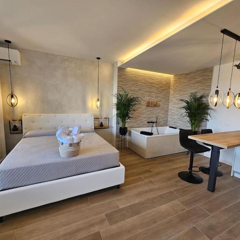Luxury Suite, Villa Joy Verona , Exclusive Romantic Luxury Suite with Jacuzzi, near Verona Center - Appartamento con 1 Camera da Letto - 1