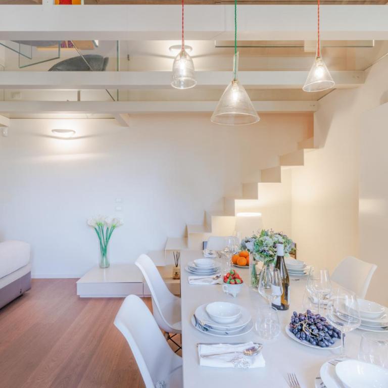 Sabrina, Modern 3 Bedrooms Apartment with Elevator - Three-Bedroom Apartment - 4