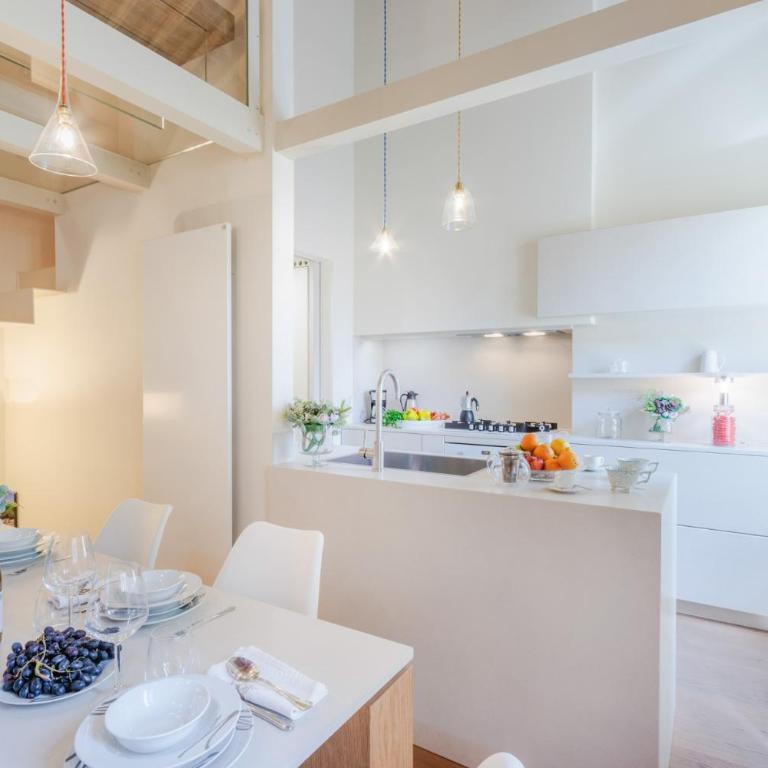 Sabrina, Modern 3 Bedrooms Apartment with Elevator - Three-Bedroom Apartment - 7