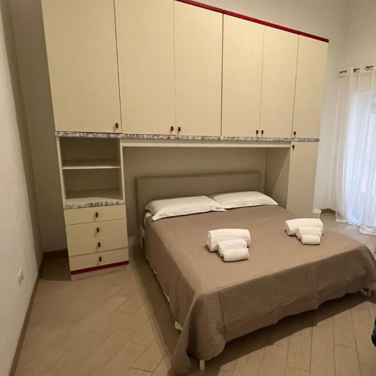 Etta Home - Two-Bedroom Standard Apartment - 17