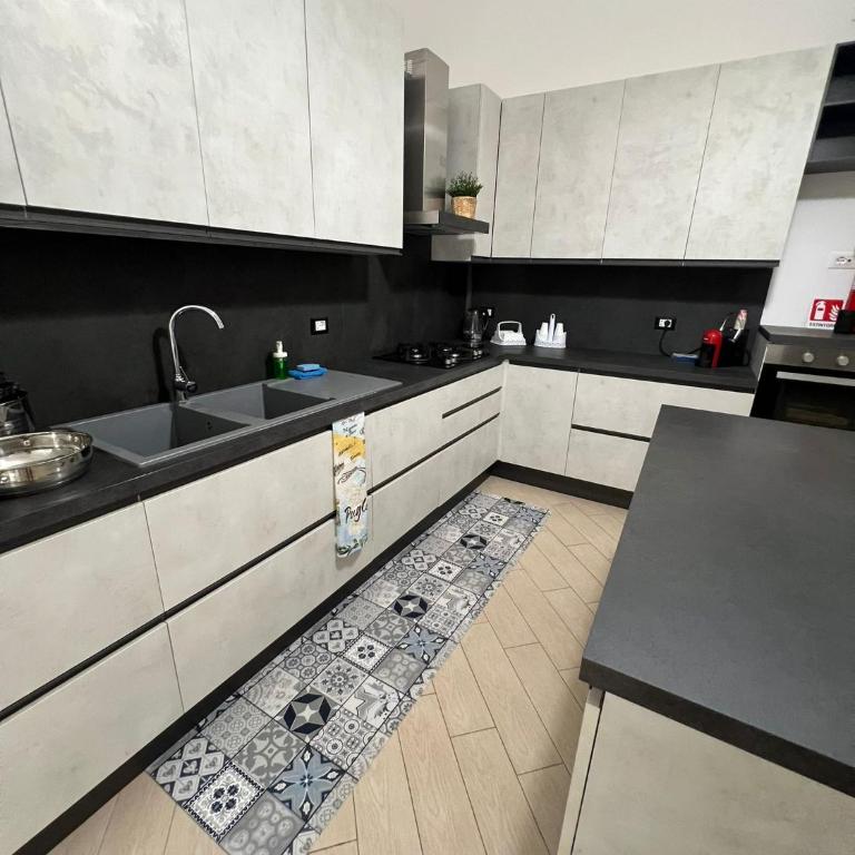 Etta Home - Two-Bedroom Standard Apartment - 5