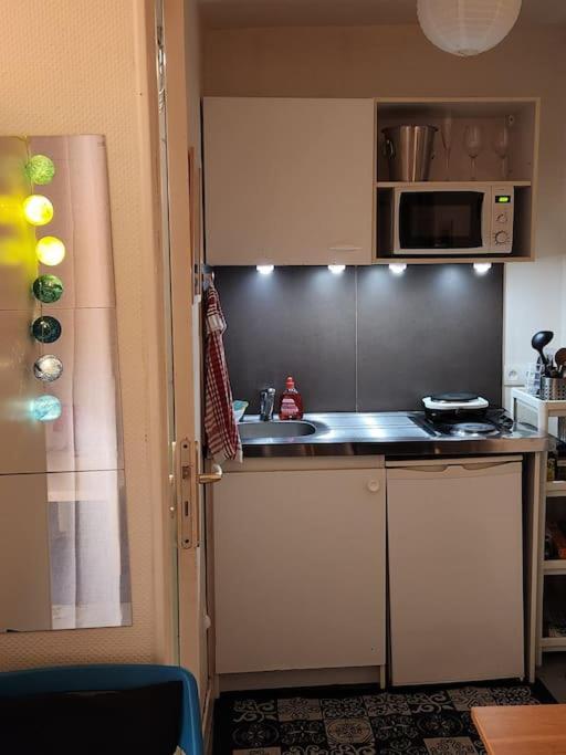 joli studio bohème sous les toits de Paris - Apartamento de 1 dormitorio - 34