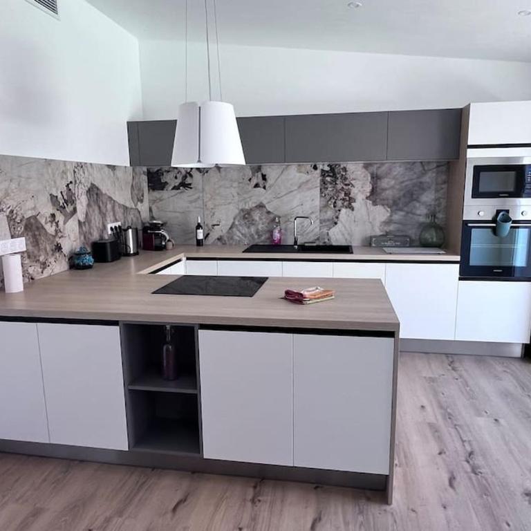 Maison climatisée, piscine, à 5 minutes des Grands Buffets - Villa - 3