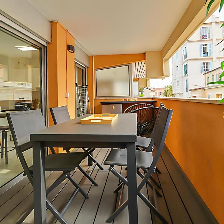 "Le Méditerranée" Plein centre, Terrasse, Rénové - Appartement 1 Chambre - 11