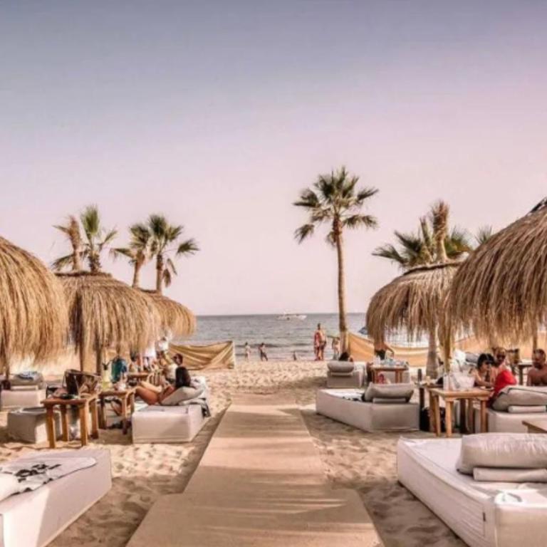MARBELLA BEACHFRONT- Apartamento junto a la playa y con impresionantes vistas al mar - One-Bedroom Apartment - 7