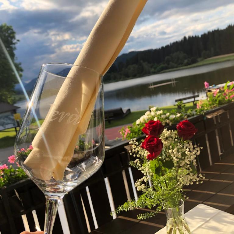 Jerà am Furtnerteich Hotel-Ristorante&Relax - Doppel-/Zweibettzimmer mit Seeblick - 3