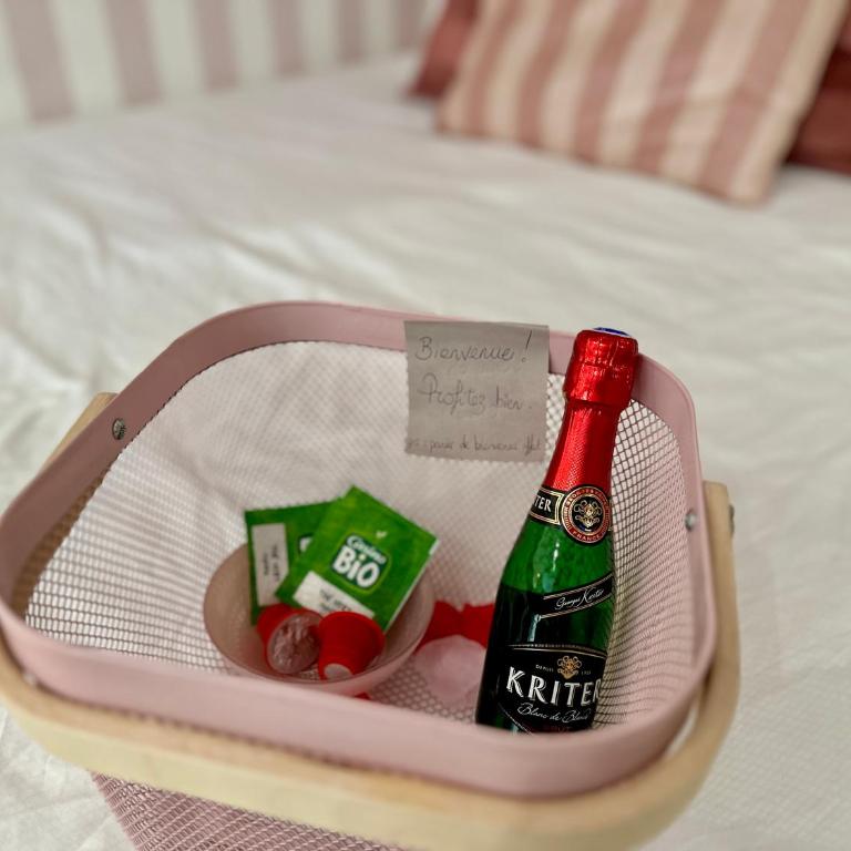 LOVE Room - Balnéo - Ciel Etoilé - Free Wifi - Netflix - Hyper Centre - Appartement 1 Chambre - 6