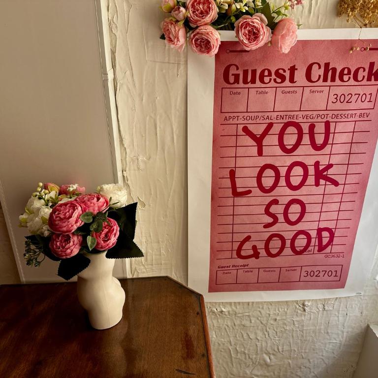 LOVE Room - Balnéo - Ciel Etoilé - Free Wifi - Netflix - Hyper Centre - Appartement 1 Chambre - 23