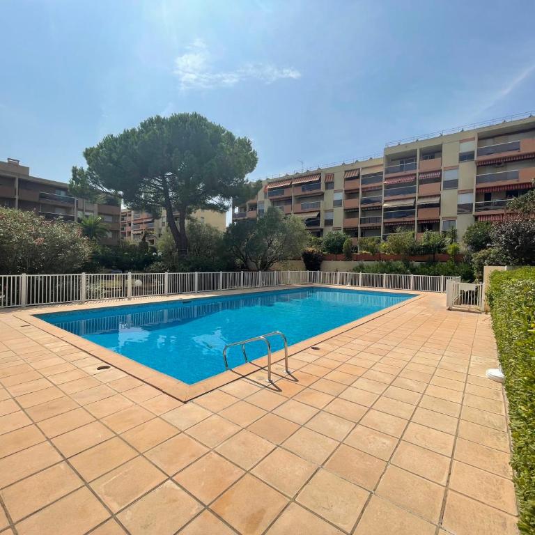 Agréable appartement dans résidence avec piscine et tennis - Appartement 1 Chambre - 7