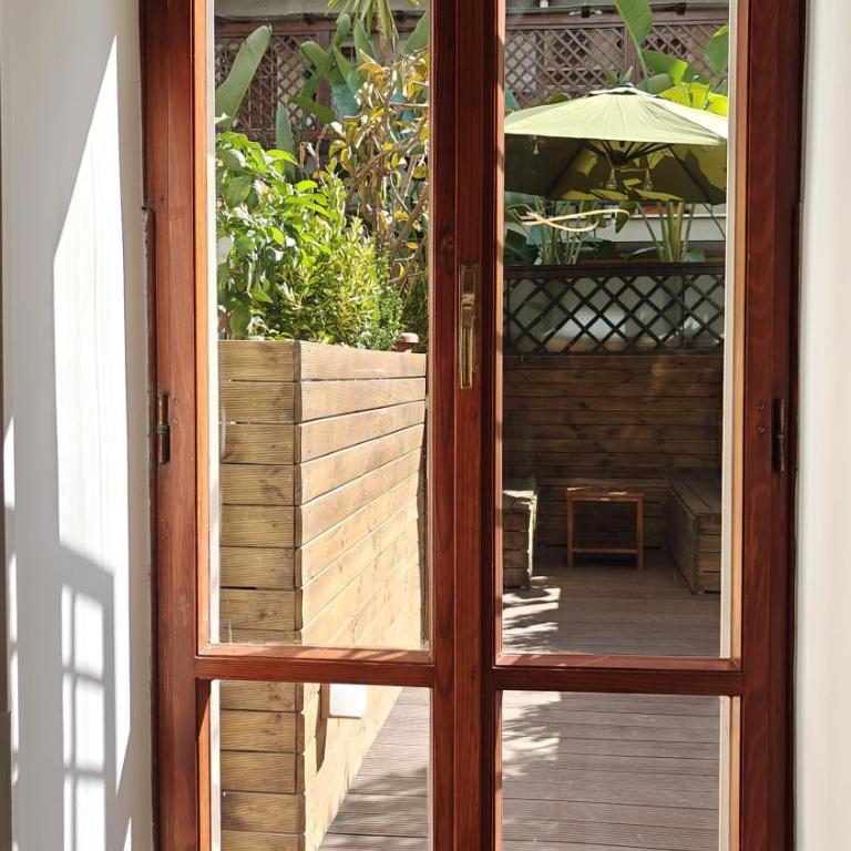 Olive Whisper Rome Garden and Sauna - One-Bedroom Apartment - 31