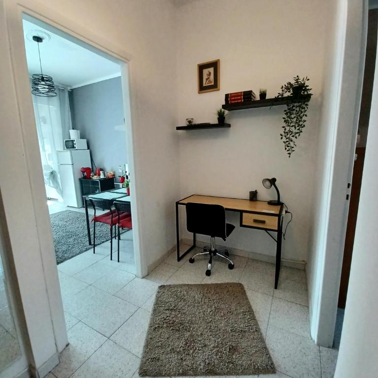 Intero appartamento luminoso e accogliente ! - One-Bedroom Apartment - 13