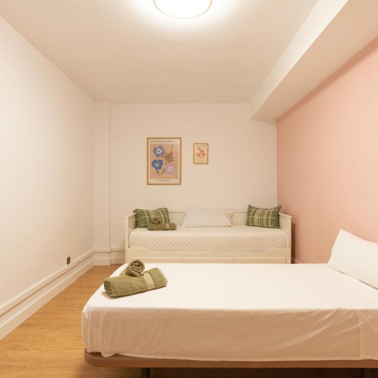 13 Guest Villa 3 min Walk to Beach BBQ Cinema Perfect for Groups - Villa - 35