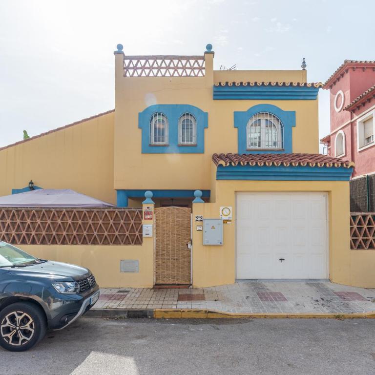 13 Guest Villa 3 min Walk to Beach BBQ Cinema Perfect for Groups - Villa - 10
