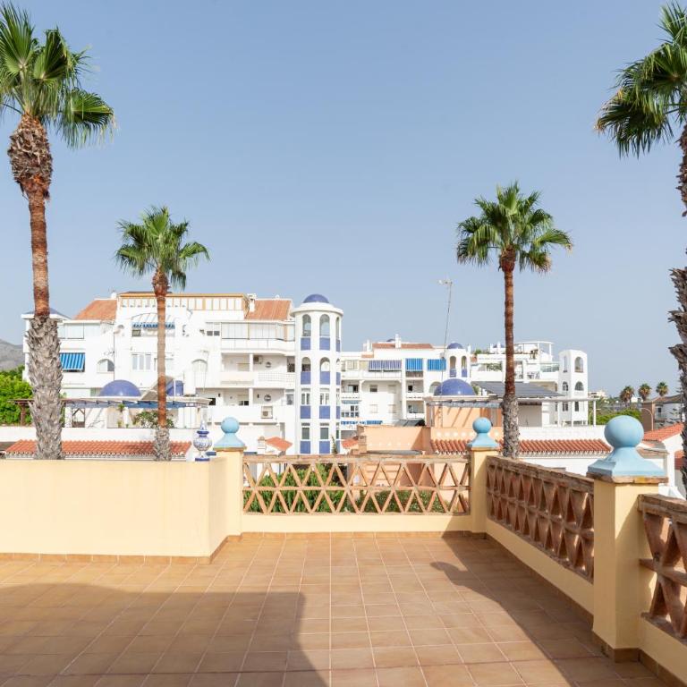 13 Guest Villa 3 min Walk to Beach BBQ Cinema Perfect for Groups - Villa - 62