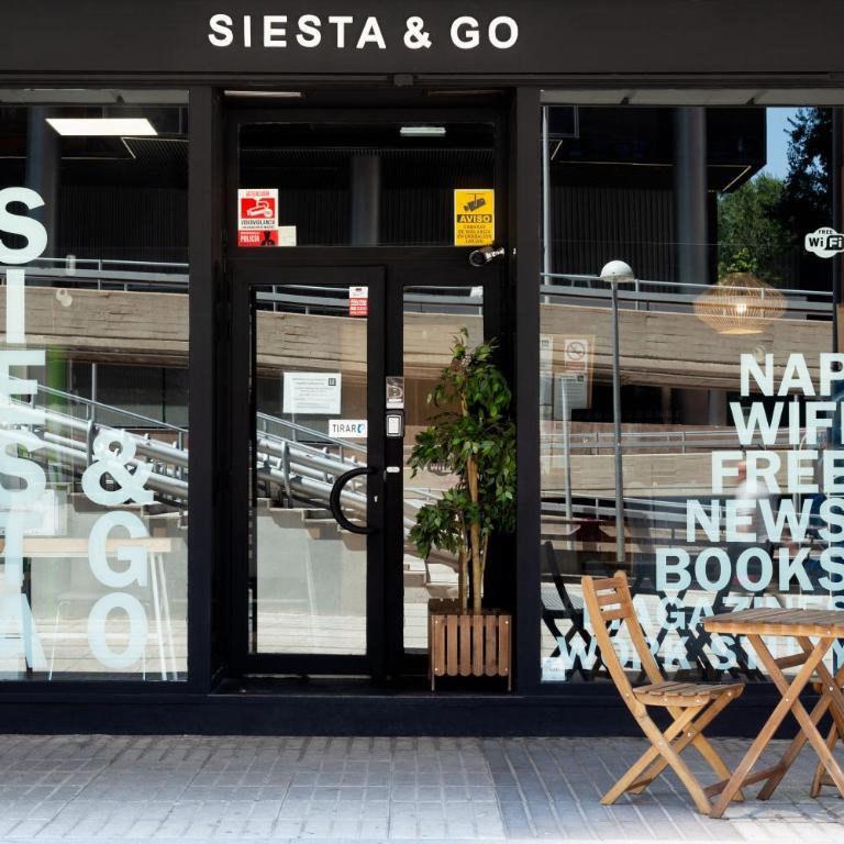 Hostal Siesta & Go Nuevos Ministerios - Litera en habitación compartida mixta - 1