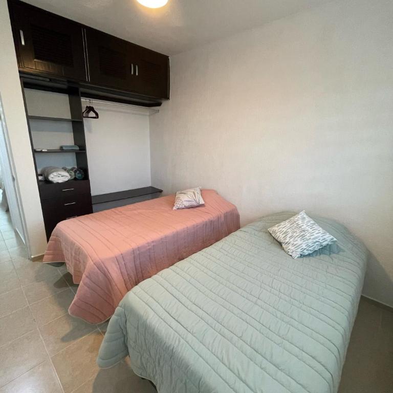 Casa Azul en Cancún - Two-Bedroom House - 4